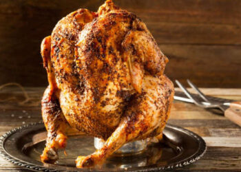 Receita de frango assado na lata de cerveja