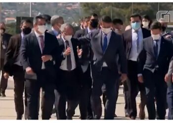 Congresso aprova mudança na LDO para ajudar governo a bancar novo Bolsa Família