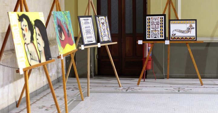 Mostra de arte indígena, organizada pela prefeitura, destaca o grafismo dessana