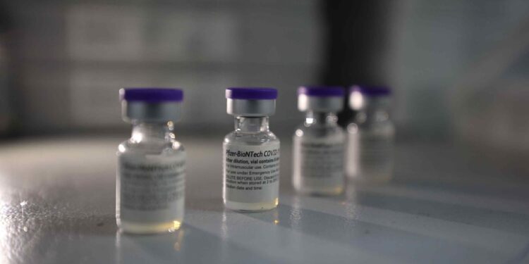 Amazonas recebe mais 90.090 doses de vacinas contra a Covid-19