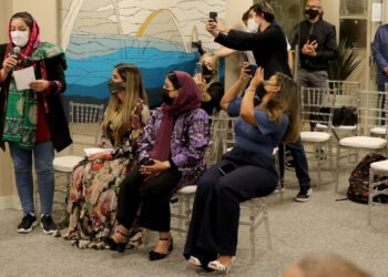 Associação de magistrados cria campanha para acolher juízas afegãs