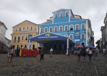 Festa literária ocupa centro histórico de Salvador