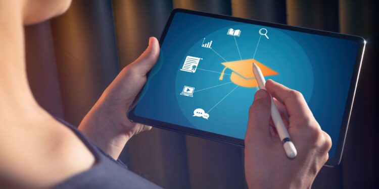 MEC abre 10 mil vagas em curso EAD de Tecnologias Digitais