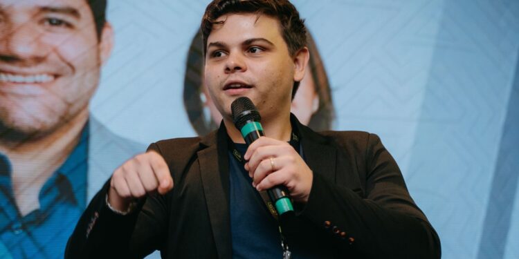 Apresentações de alto nível podem fortalecer autoridade e influenciar vendas, aponta especialista